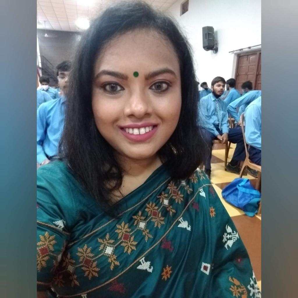 SMRITI LAKRA